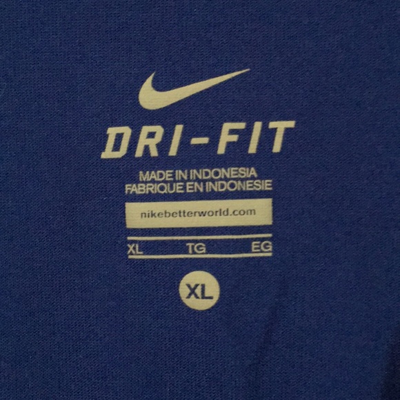 ❣️FINAL MARKDOWN❣️EUC Nike Dri-Fit Shirt - Picture 5 of 5